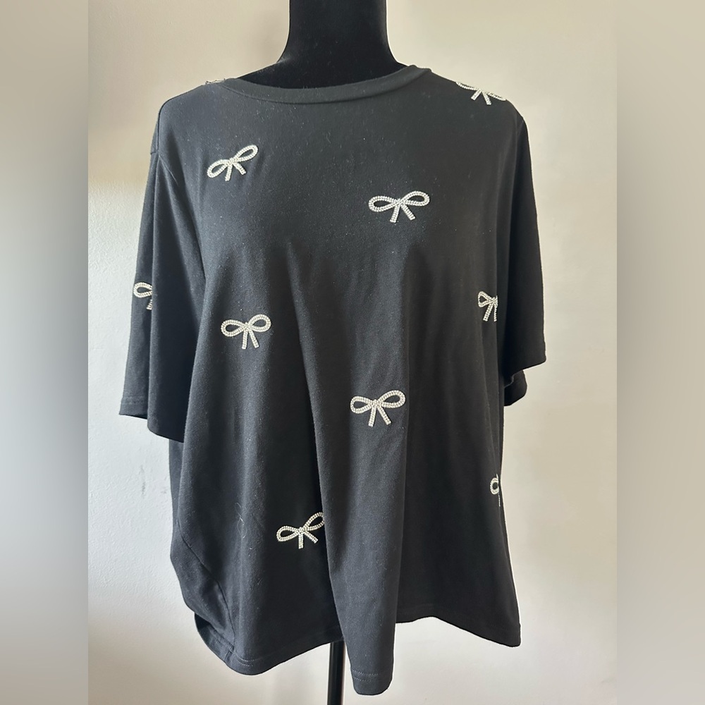 Women's‎ Black Top with White Bow Accents